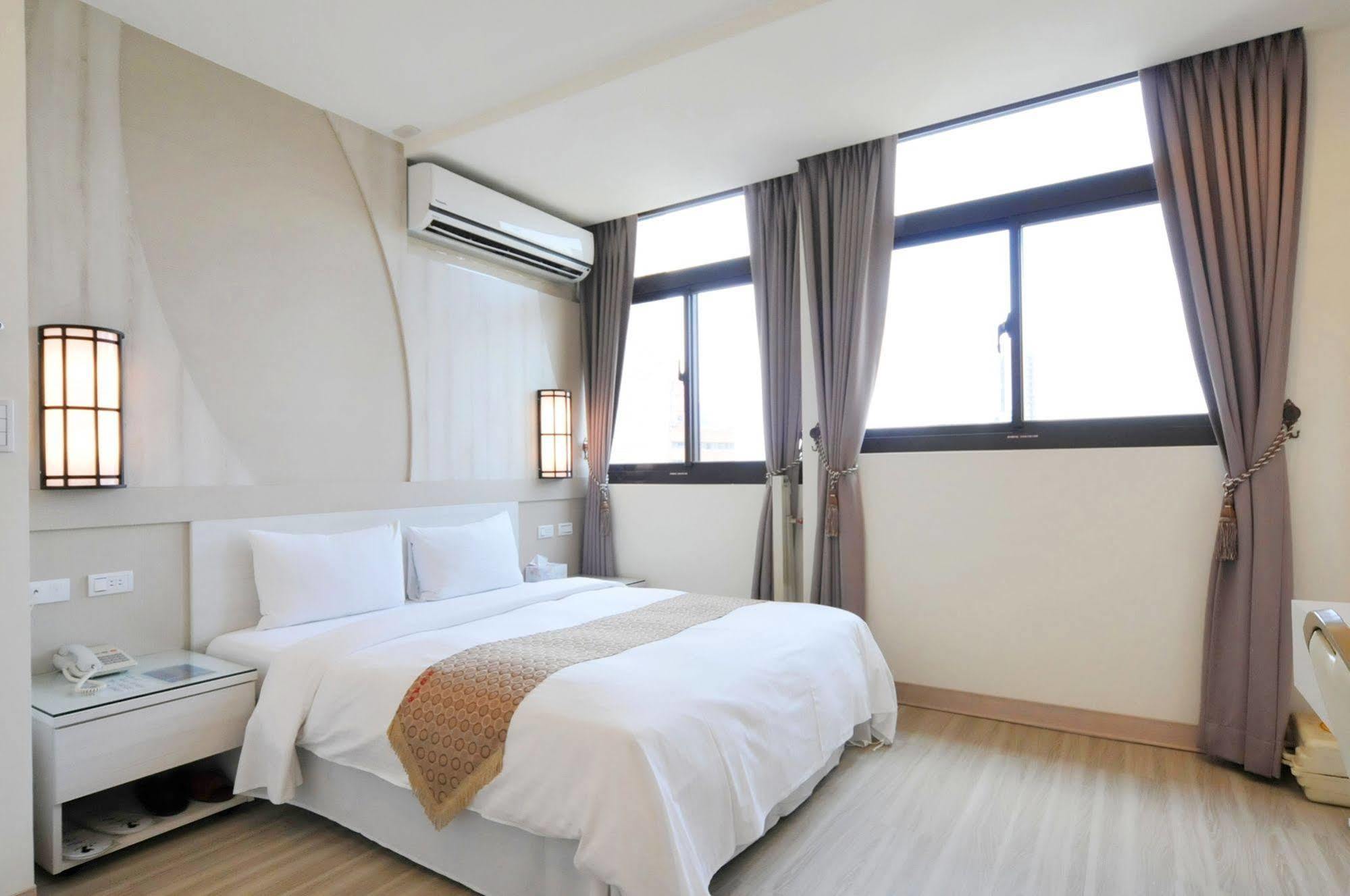 Chengdian Hotel Tajpej Kültér fotó